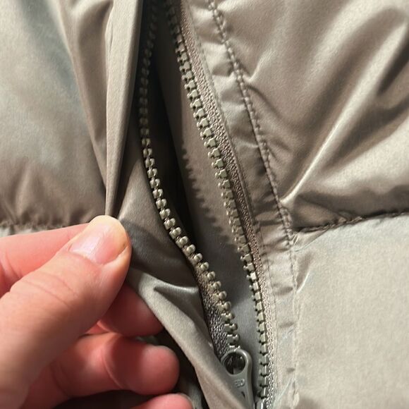 Green Puffer Vest  - Picture 5 of 6